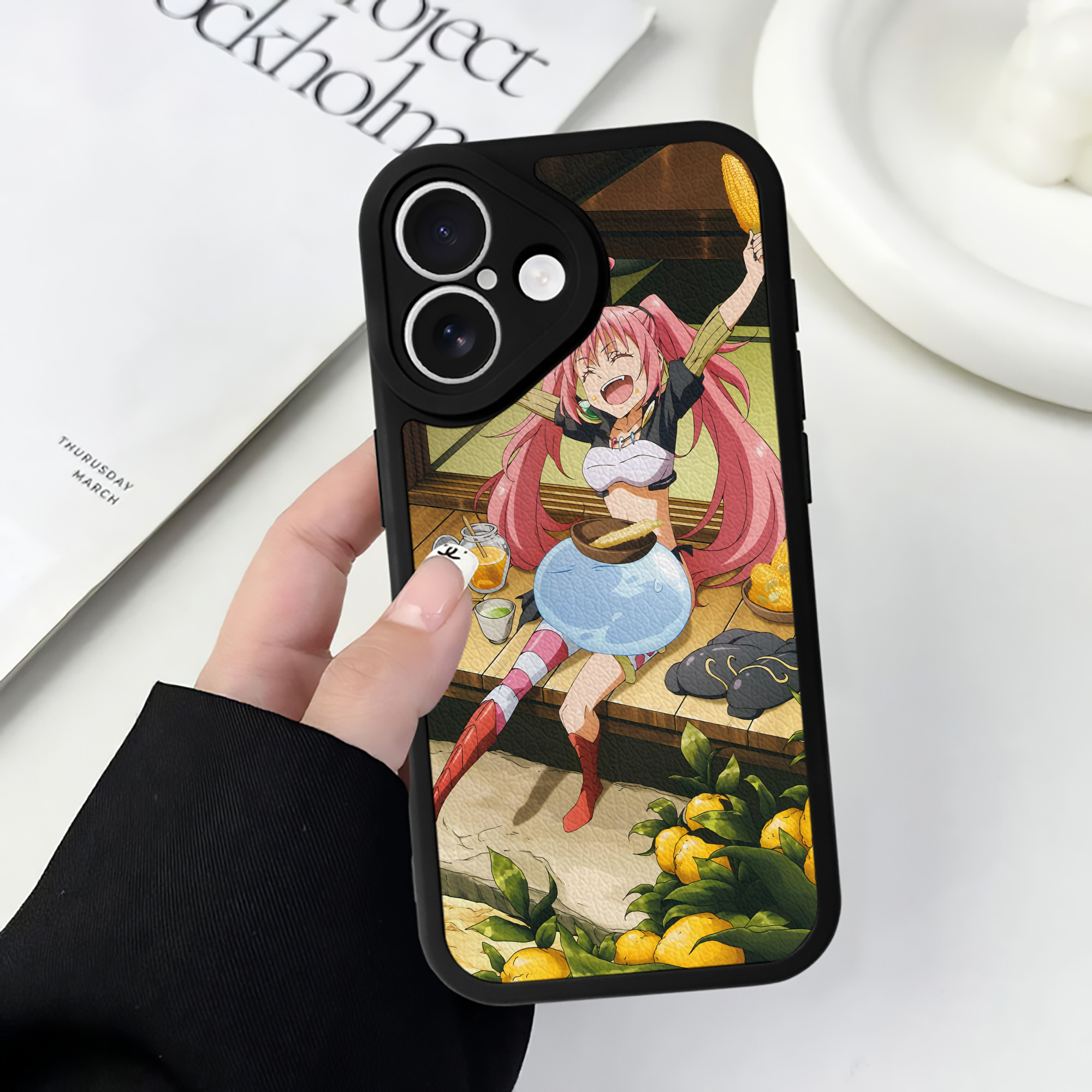 （画像用） 転スラ Regarding Reincarnated to Slime 【iPhone 16シリーズ対応】シリコンスマホケース（レザー調） 材質：シリコン